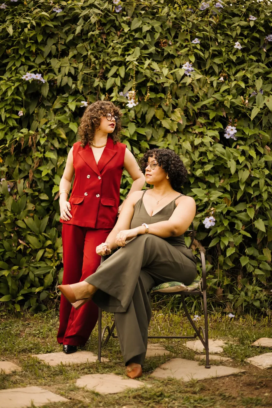 Társila Santana e Rita Soares, CEO e diretoras da CriAker, no jardim da agência